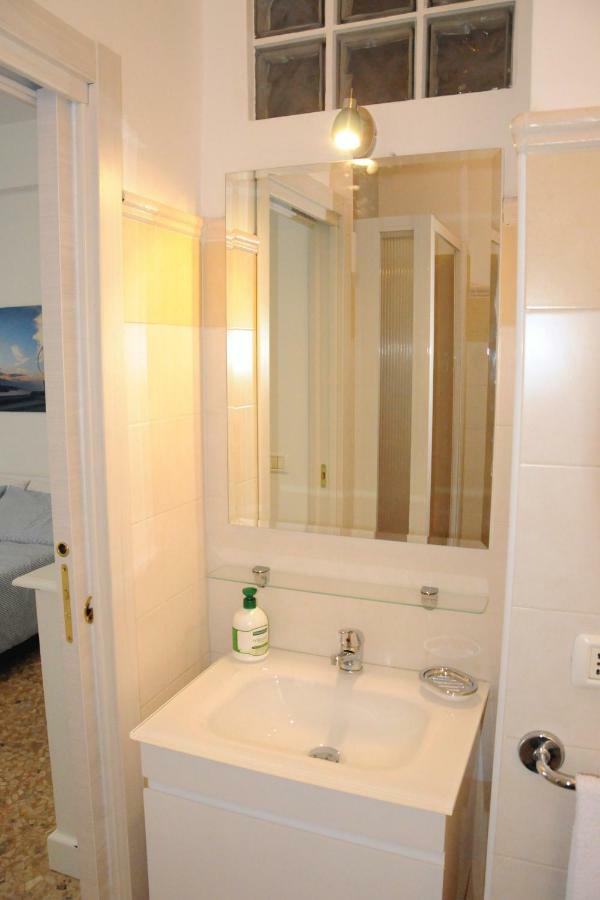 Bed and Breakfast Mare D'Amare Сан-Бенедетто-дель-Тронто Экстерьер фото